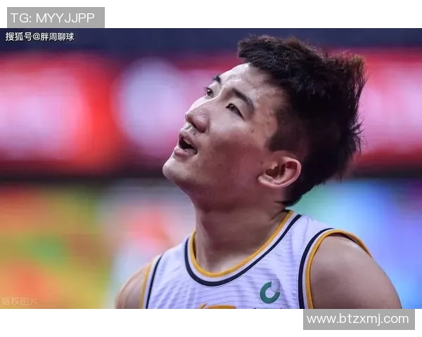 孙铭徽在比赛中受伤，球迷为其祈福