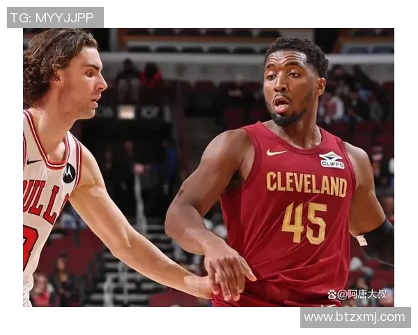 热火与小牛激战篮板大战球员拼抢展现顽强斗志与团队精神